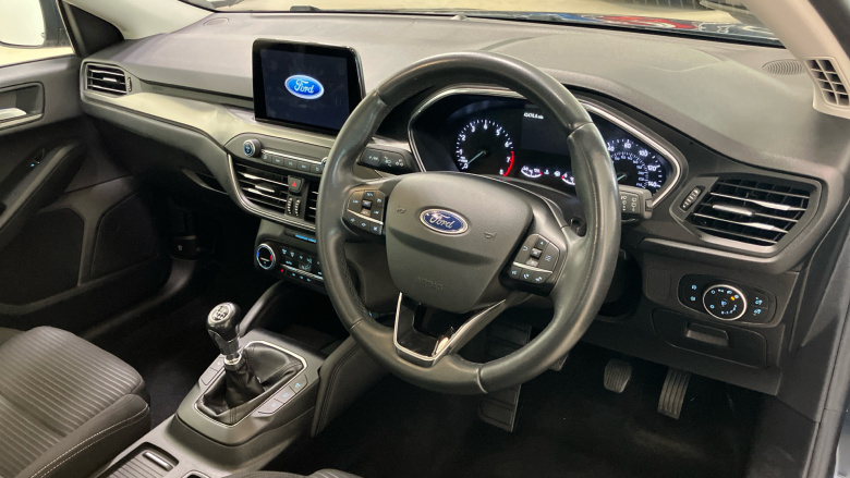 Ford Focus 1.0 EcoBoost 125 Titanium 5dr Petrol Hatchback